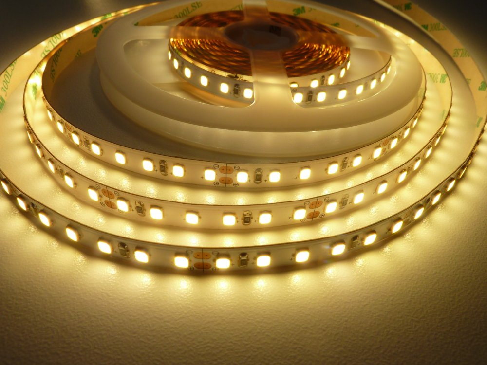 T-LED LED pásek 24HQ12096 vnitřní Teplá bílá 079251 24V 9,6W/m IP20 počet diod 120