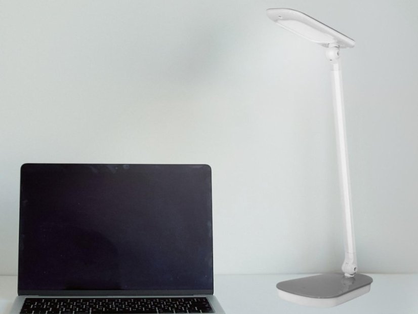LED lampa AMY 5W stmívatelná