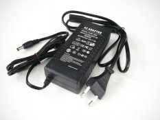 Trafo pro zapojení LED osvětlení 12V 72W zásuvkové