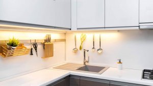 Zářivková LED svítidla pod kuchyňskou linku